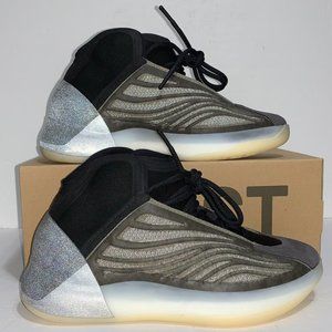 Yeezy Quantum Barium Mens 7US/ Womens 8US